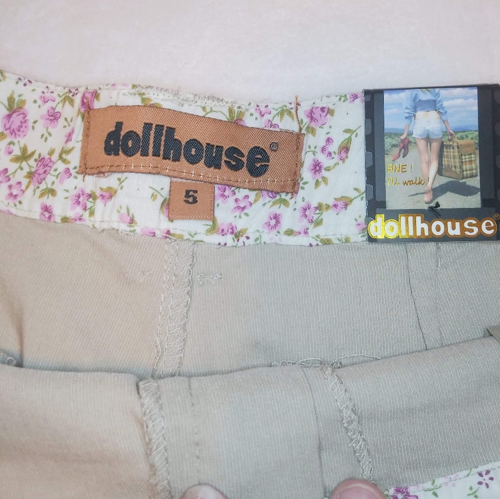 Dollhouse Khaki Short Shorts Size 5 NWT - Picture 3 of 6